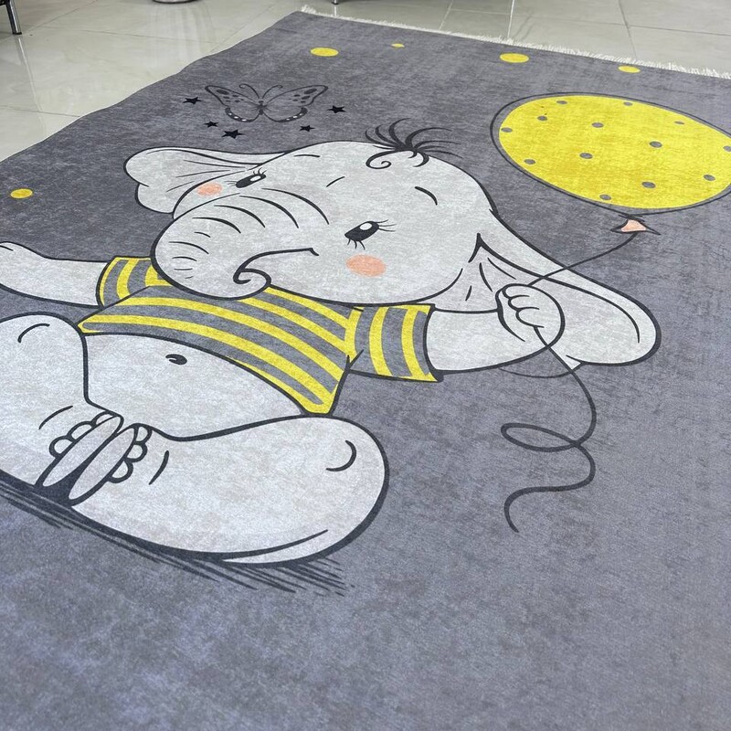 فرشینه چاپی مخمل ترک ابعاد 150 در 200 سانتی متر طرح کودک برند اکسین فرش 