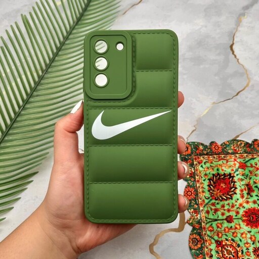 قاب گوشی Galaxy S21 FE سامسونگ پافری محافظ لنز دار طرح NIKE نایک سبز کد 41167