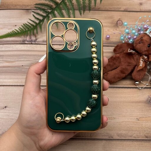 قاب گوشی iPhone 13 Pro آیفون مای کیس لاکچری My Case دستبندی نگین دار مرواریدی محافظ لنز دار سبز دور طلایی کد 80900