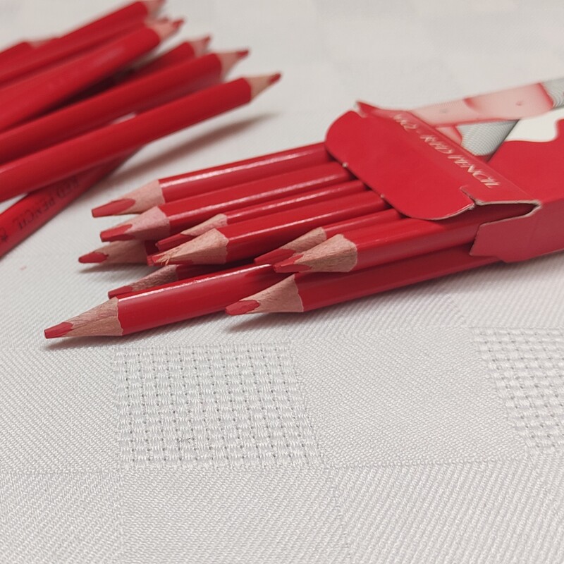 مداد قرمز سه گوش پاک کن دار ام کیو 