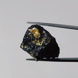 راف سنگ تورمالین سیاه ( شورلیت ) معدنی افغانستان          