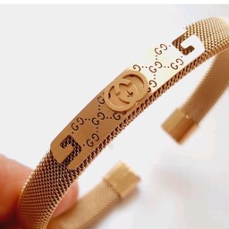 دستبند اسپرت  گوچی طلایی پشت ساعتی مشابه طلا استیل رنگ ثابت و ضد حساسیت 