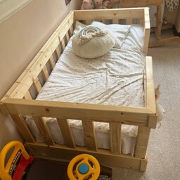 تخت چوبی کودک