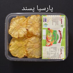 آناناس میوه ای خشک