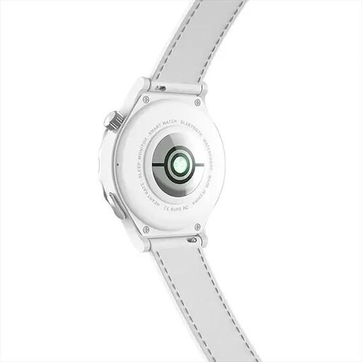 ساعت هوشمند آکو AKO-3مناسب برای خانم ها و آقایان نوع کاربری  ورزشی  روزمره صفحه نمایش لمسی دارد