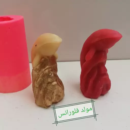 قالب نهنگ رو صخره
اندازه ارتفاع 9
پهنا 3ونیم
پارافین مصرفی 40گرم
