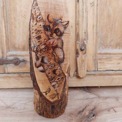 تابلو چوبی رو میزی  طرح کوالا، سوختنگاری روی تنه درخت،یک کار هنری زیبا و ماندگار مناسب برای هدیه دادن 