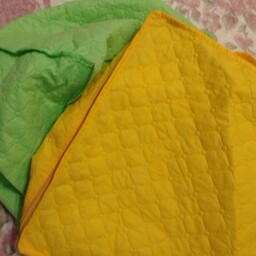 کیف نظام دهنده در دو رنگ سبز و زرد خوشرنگ. مدل مربع در ابعاد 40 در 40 و ارتفاع 31 سانت