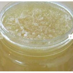 عسل طبیعی رس بسته (1 کیلویی) محصول دامنه های کوهستانی شمال خراسان . عسل خام طبیعی 
