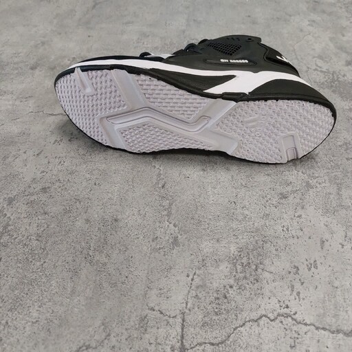 کفش ورزشی مردانه مدل جردن هوراچی (سایز 41،42و44 مشکی) بی واسطه نت