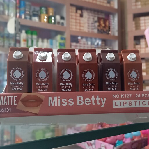 رژلب جامد میس بتی Miss Betty