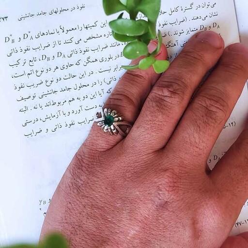انگشتر زمرد اصل معدنی مردانه با رکاب تمام نقره 925 دستساز 