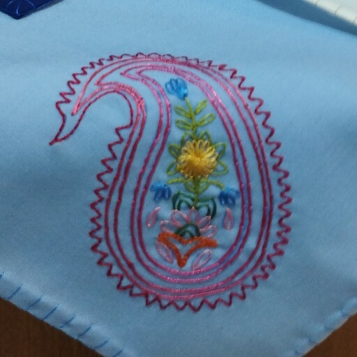 دستمال جیبی پارچه ای گلدوزی