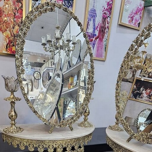 آینه کنسول عروس همراه با شمعدان گل ریز طلایی رنگ 
