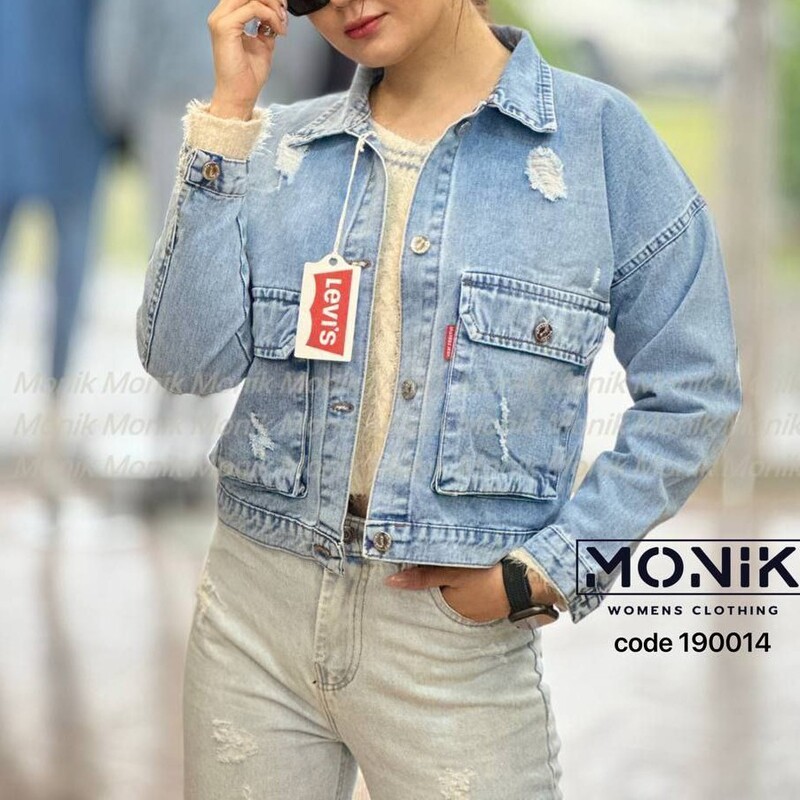 کت کراپ جیب پاکتی زنانه جنس جین سنگشور شده سایز فری سایز رنگ ذغالی آبی روشن آبی یخی