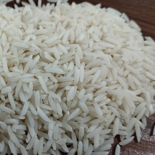 برنج هاشمی اعلا خالص گیلان شالیزار خودم امساله سورتینگ شده و یکدست کیسه 25کیلویی