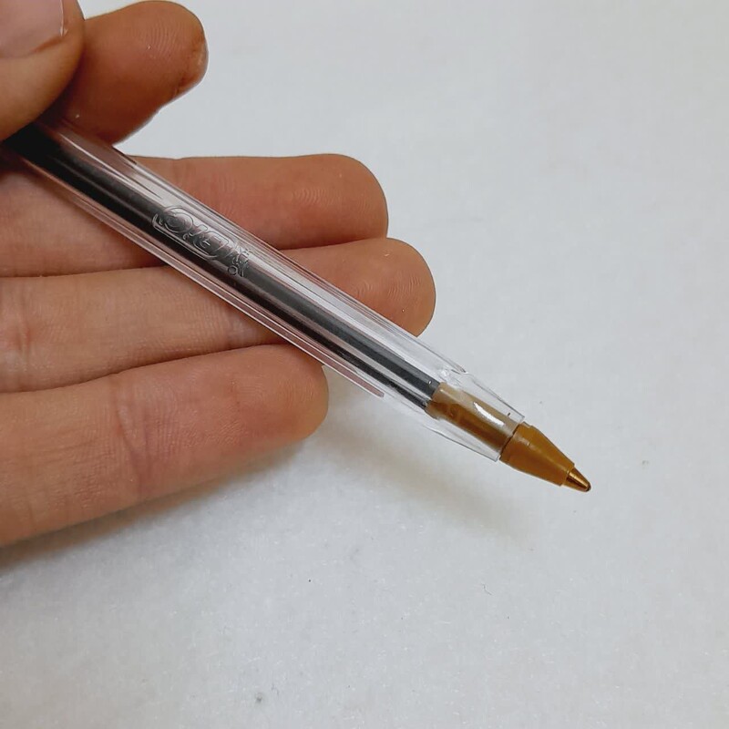  خودکار بیک قرمز فرانسوی (1میل)
