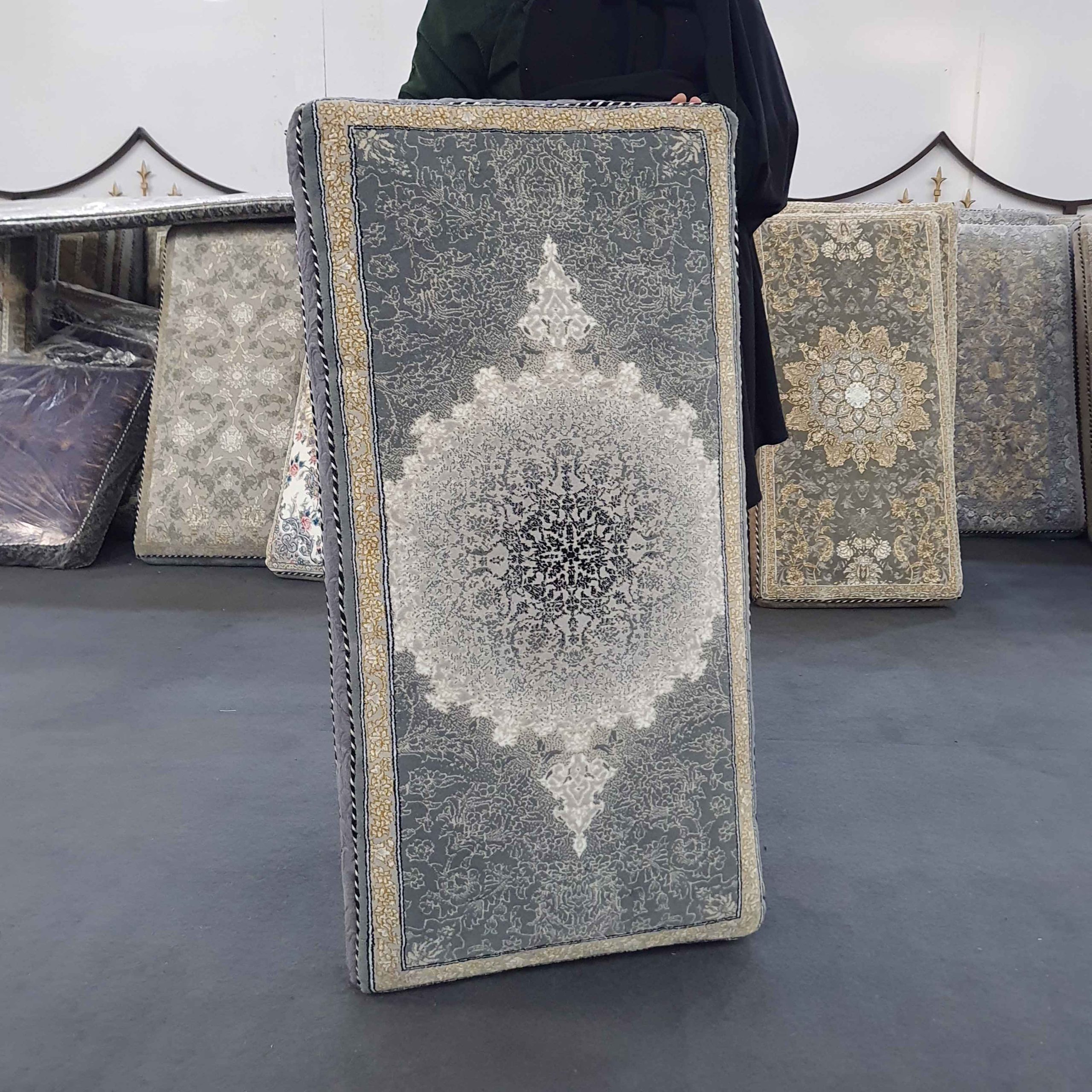 پشتی 700 شانه پامچال | طرح مهر طوسی