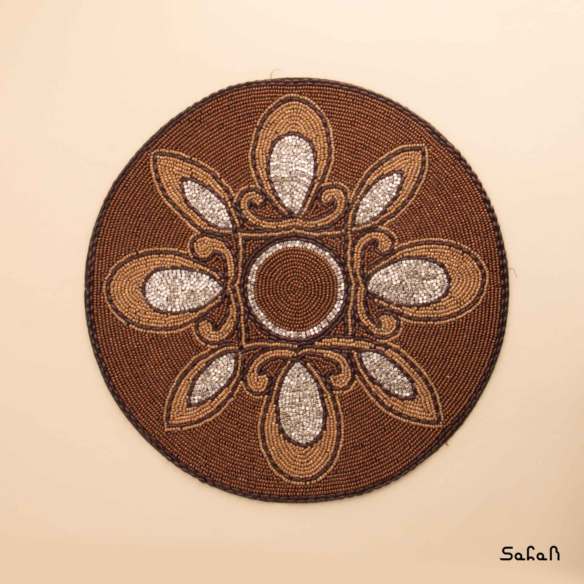 رومیزی منجوق دوزی قهوه ای مدل 1