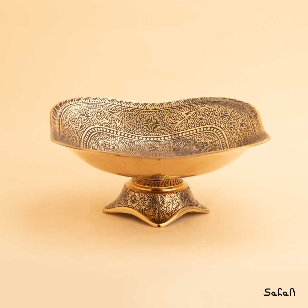 آجیل خوری برنجی طلایی پایه دار مربع