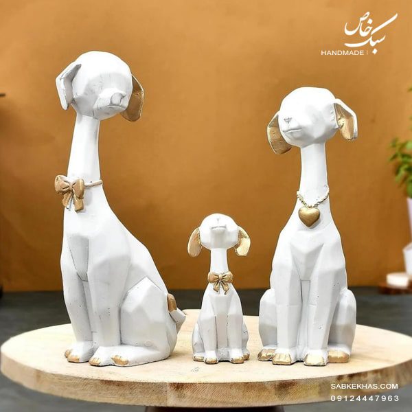 مجسمه خانواده سگ ها