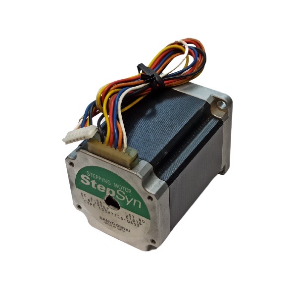 استپ موتور دو فاز نما 23 گشتاور 13 کیلوگرم سانتی متر 1/8 درجه 103H7126-0653 برند SANYO DENKI