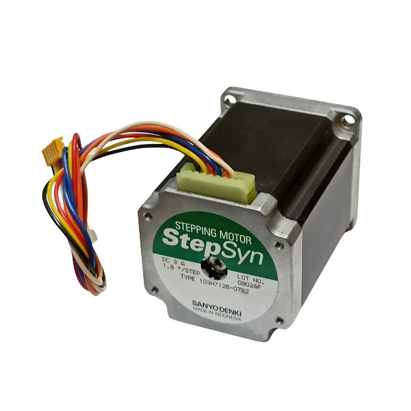 استپ موتور دو فاز نما 23 گشتاور 13 کیلوگرم سانتی متر 1/8 درجه 103H7126-0762 برند SANYO DENKI