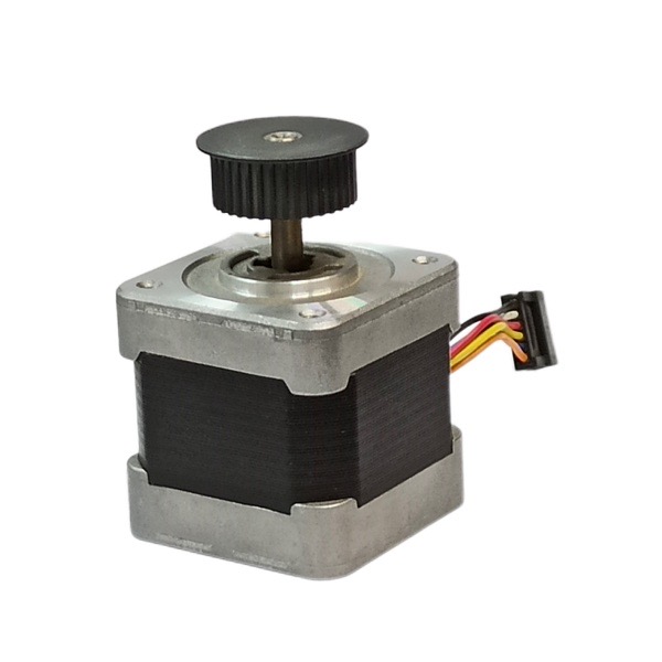 استپ موتور دو فاز نما 17 گشتاور 3 کیلوگرم سانتی متر 1.8 درجه 0249-548-103 برند SANYO DENKI