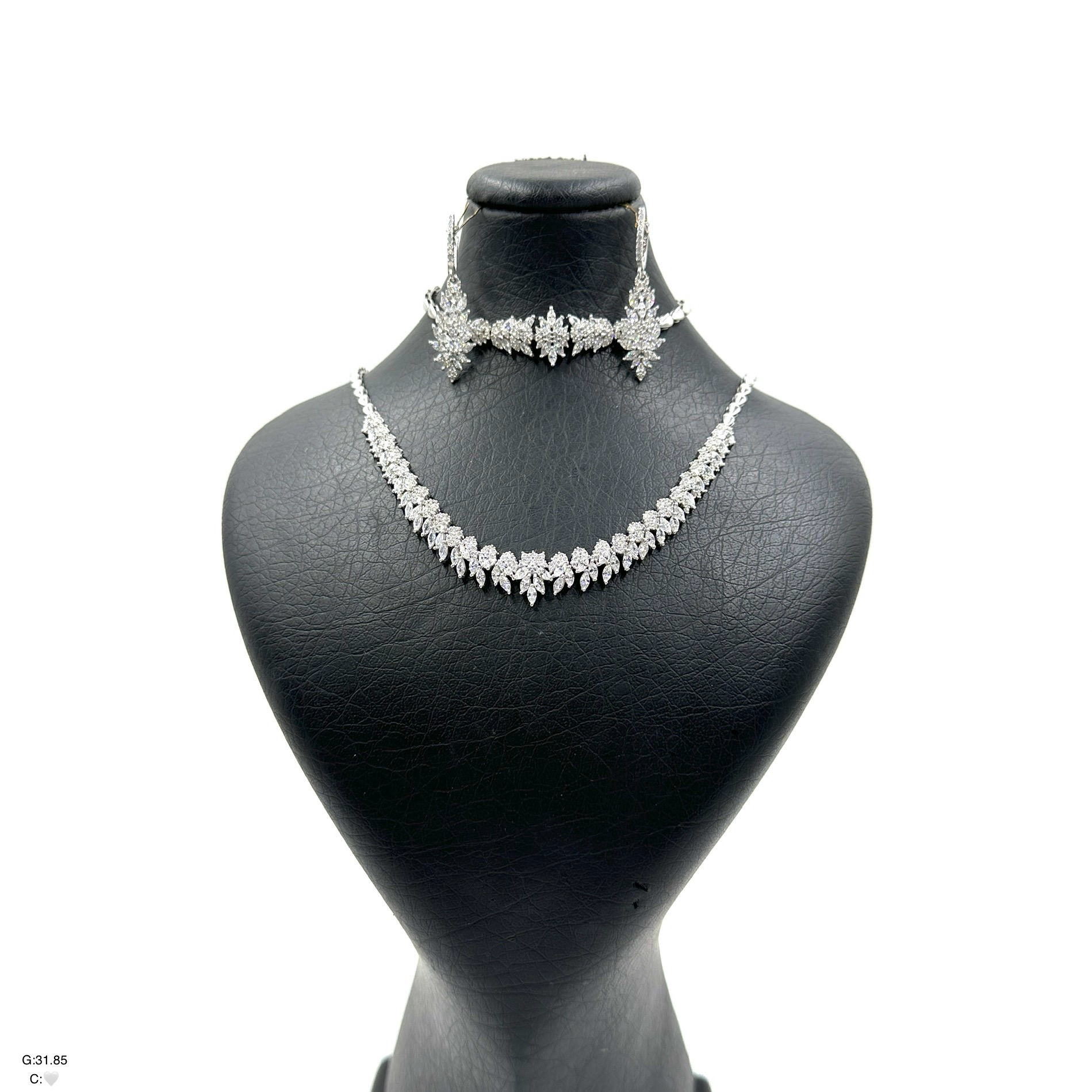 سرویس نقره زنانه | جواهری ظریف | نگین مارکیز اتمی کد SWS110