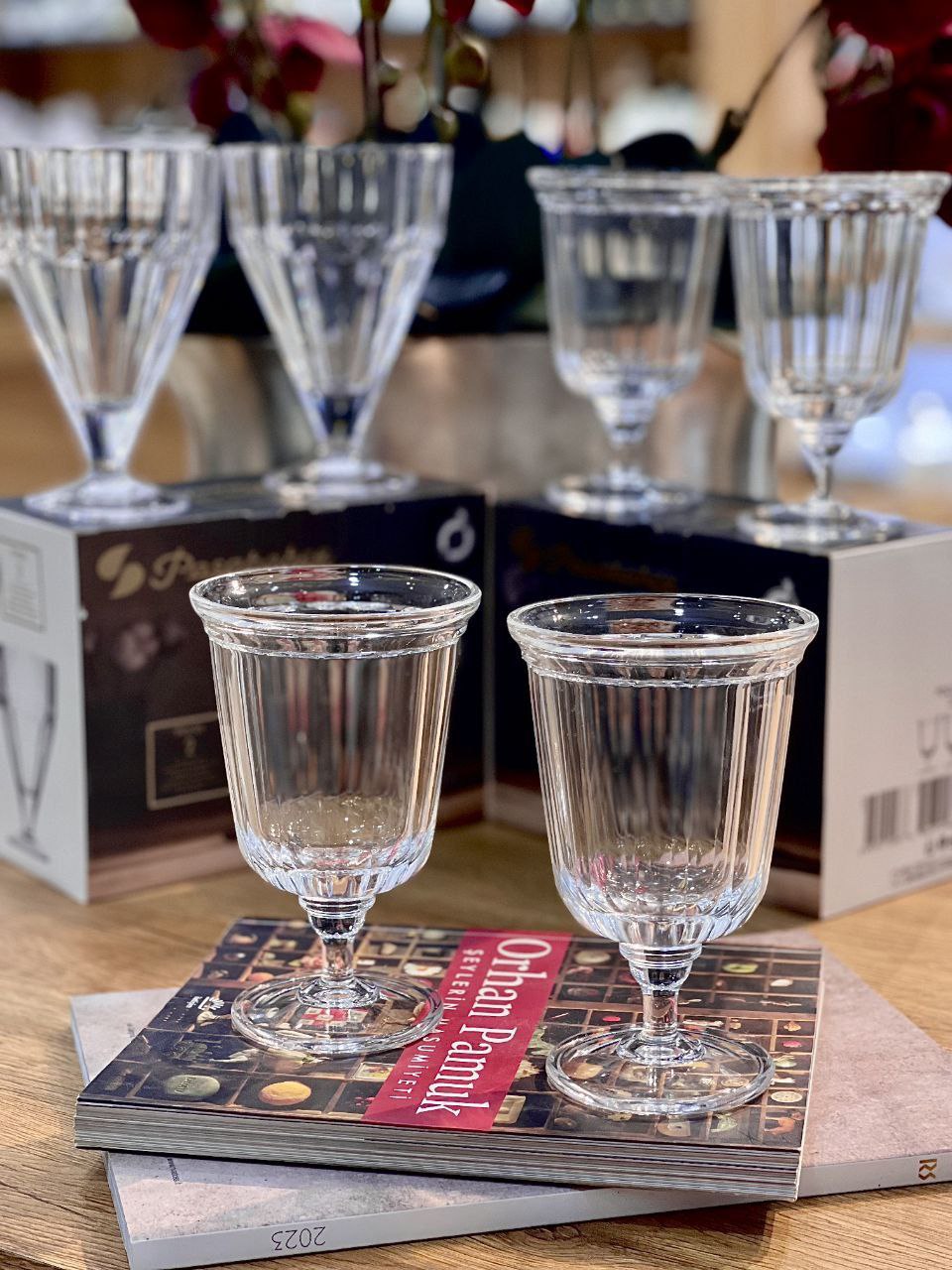 دسرخوری و بستنی خوری جفتی پاشاباغچه 68126