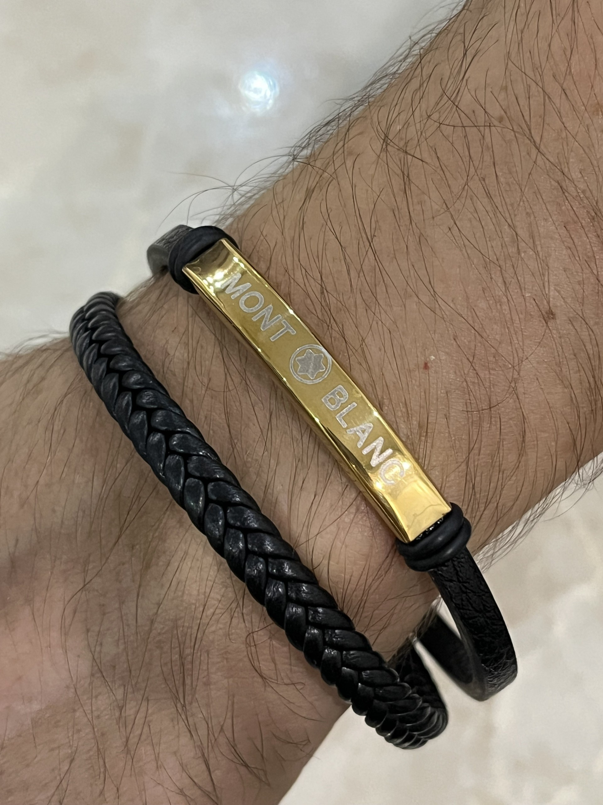 دستبند مردانه چرمی برند مونت بلنک کد 3009