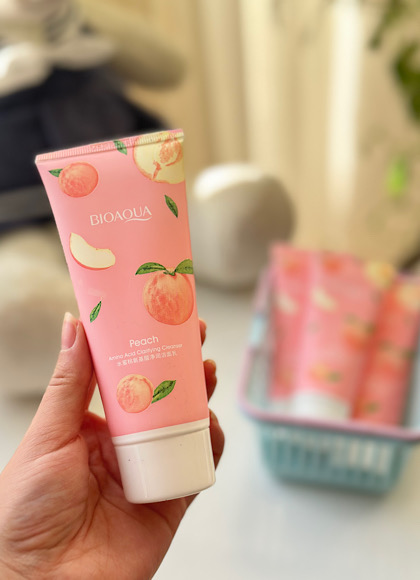 ژل شستشو صورت هلو