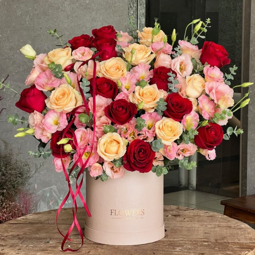باکس گل رز نباتی و قرمز BG054
