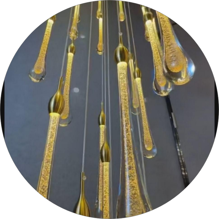 لوستر مدرن بلند طرح ملودی 30 شاخه 00586