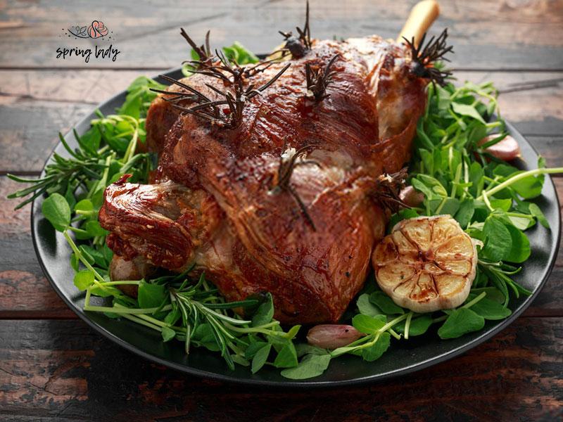 گوشت ران گوسفند با استخوان