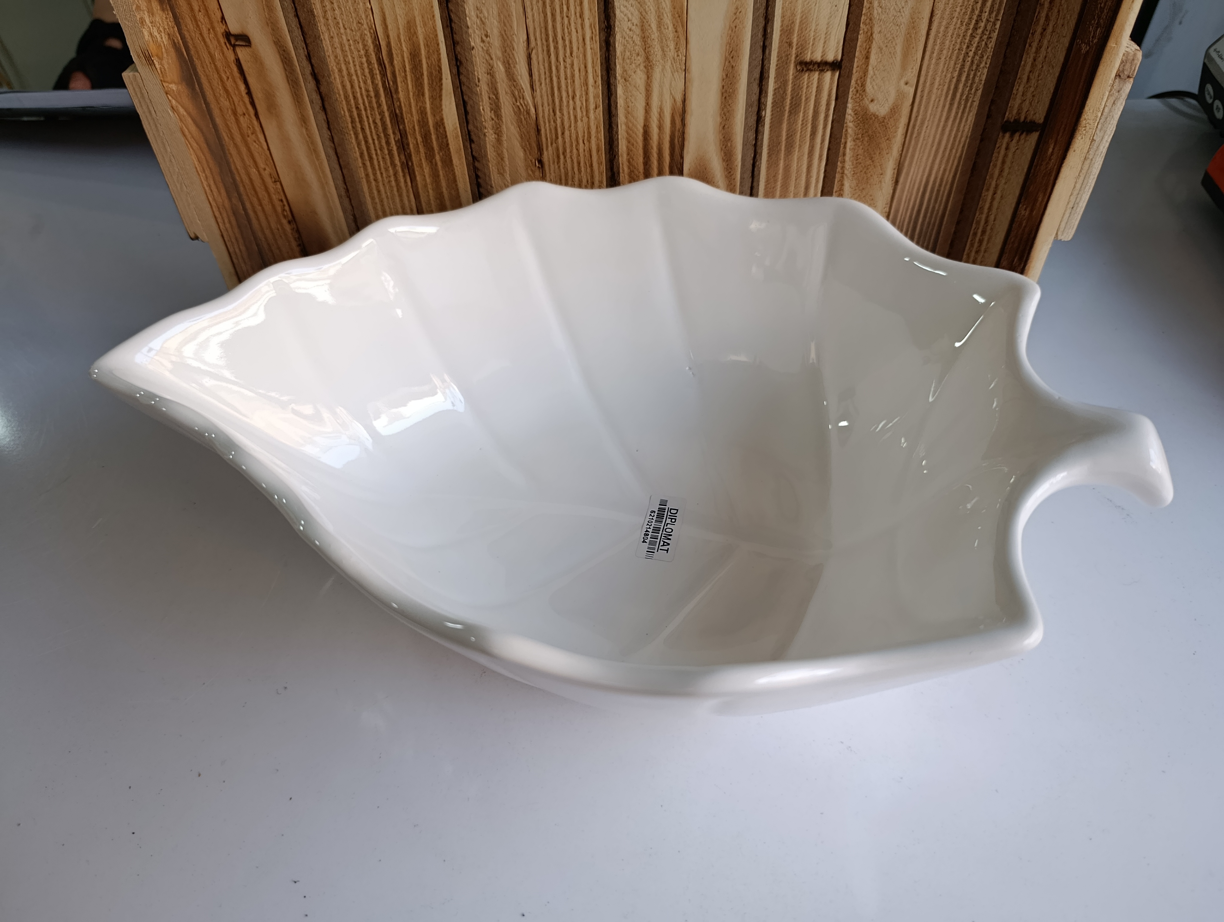 کاسه برگ متوسط چوپان لب طلا