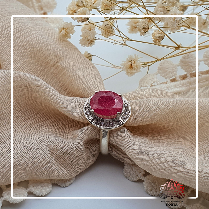 انگشتر رکاب نقره با سنگ طبیعی یاقوت