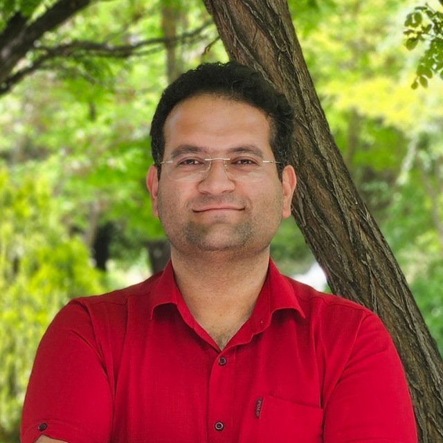 مصطفی محمدی مطلق