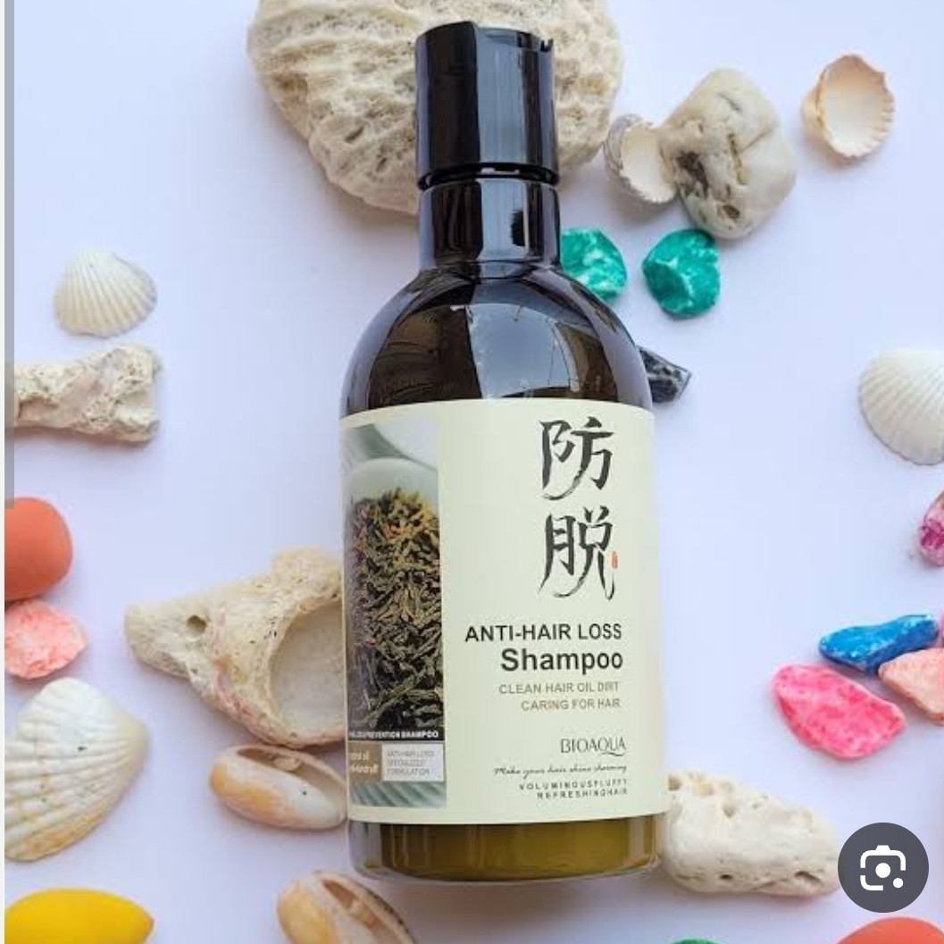 شامپو رزماری بیوآکوا ( اصلی نسخه جدید) کاهش ریزش موتقویت کننده مو و ضد خارشاز بین برنده چربی مومناسب برای انواع موها