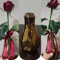 گلدان طلایی 