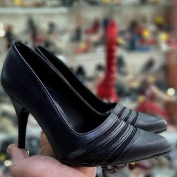 کفش مجلسی پاشنه هفت سانتی جنس چرم  صنعتی رنگ بندی طبق تصویر از سایز36 تا 40 ارسال رایگان