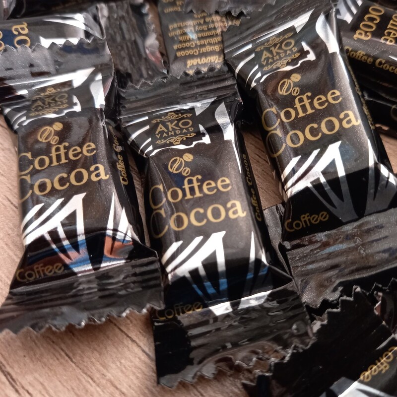 شکلات 3 گرم با طعم کافی قهوه برند آکو  در بسته بندی 1 کیلو گرمی