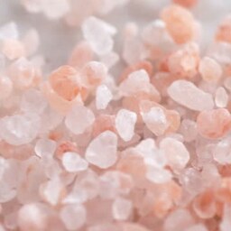 نمک صورتی  درجه یک بصورت ( گرانول)- خوراکی- بدون رنگ مصنوعی-کاملا طبیعی و خالص