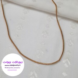 گردنبند زنجیر مدل ونیزی 50سانتی اسپرت رنگ طلایی جنس استیل رنگ ثابت قابل استفاده برای خانمها و اقایان   قابلیت تغییر سایز
