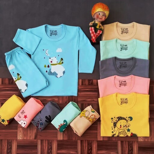 لباس نوزاد و بچگانه  بلوز شلوار سایز 4و5و6 طرح خرس و شال گردن 