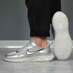 کفش اسپرت مدل کتونی مردانه نایک نقره ای زیره شیشه ای سفید هولوگرامی سایز 41تا44 