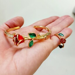 دستبند و انگشتر زنانه دیو و دلبر با رنگ ثابت و کیفیت عالی همراه با آبکاری طلا 
