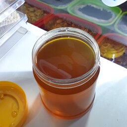 عسل شهد اصل طبیعی درجه یک کاملا عالی وبا طعم بسیار عالی   برداشت از زنبورستان خودم برداشت امسال 