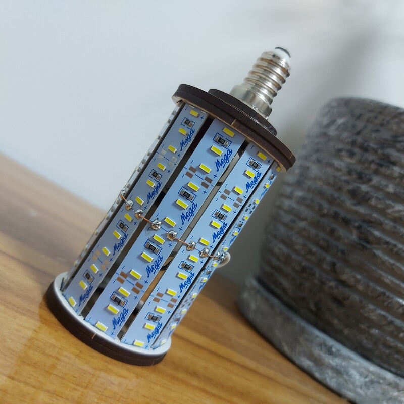 لامپ دست ساز  مناسب لوستری 15 وات نوردهی 2برابر لامپ های معمولی 