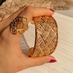 ست دستبند و انگشتر  خلیجی، دستبند مناسب سایز  2،3،4 انگشتر هم مناسب سایز 7و8 کاملا طرح طلاست با مدل طلاش مونمیزنه